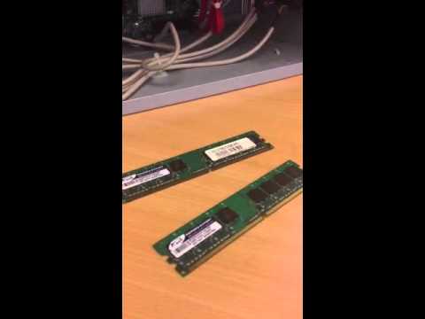 Eric och jimmö byter RAM-minnen