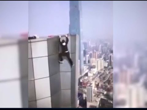 Muere youtuber chino al caer de rascacielos cuando cumplía un reto