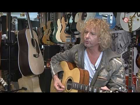 Peter NAGY -  reportáž k 30. výročiu na scéne