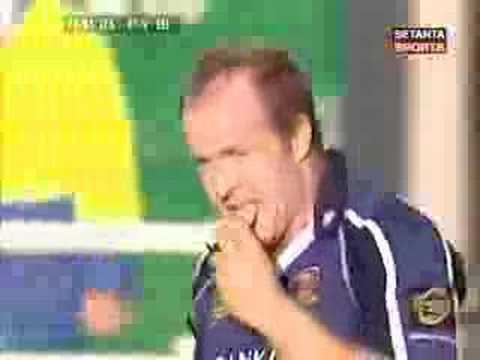 Denis' first against Llanelli