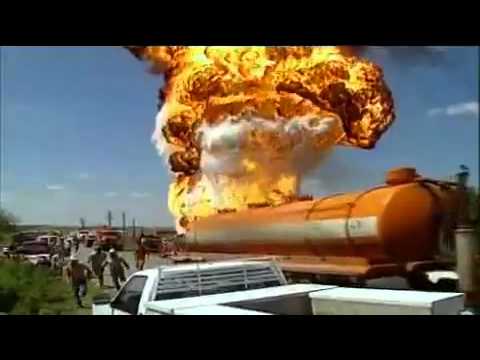 Destroyed in Seconds - Oil Tank Explosion