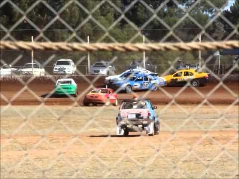 Ellenbrook Speedway | Production Sedan Pile Up