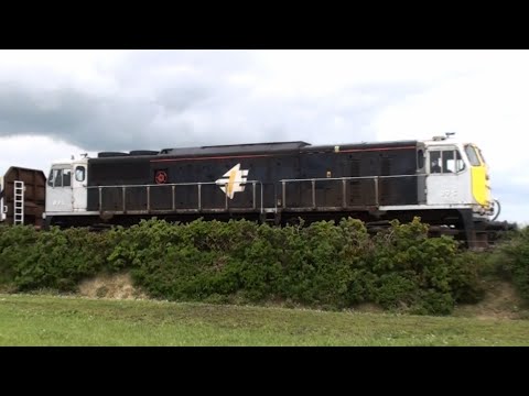 Irish Rail 075 Hauling Empty Timber Train 11-6-2014