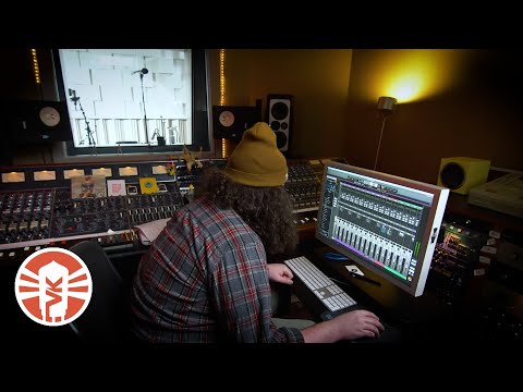 Vintage King & Universal Audio's Exploration: LUNA | Pt. 1 - Recording