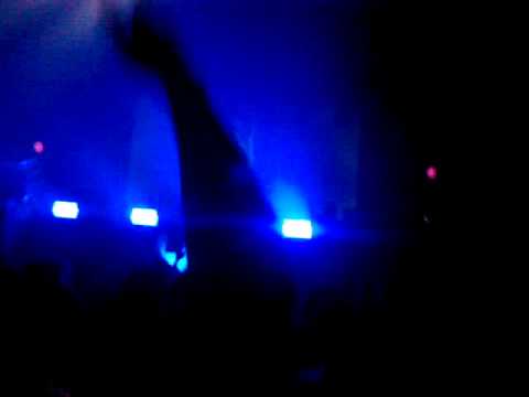 High Contrast Prague Roxy