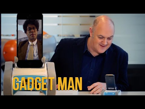 Richard Ayoade's Remote Office with Dara O'Briain | Gadget Man