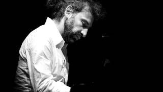 Bollani - a media luz