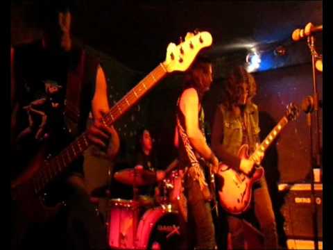 GAMETAS - Last Caress (Festa Rebel Rebel no Convés em Niteroi, 20-05-2011).wmv