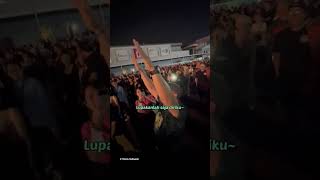 Download lagu Si Paling Tahu Sheila On 7, Tebak Lagu Di Tengah Konser Bener Semua! mp3 Download lagu Si Paling Tahu Sheila On 7, Tebak Lagu Di Tengah Konser Bener Semua! mp3