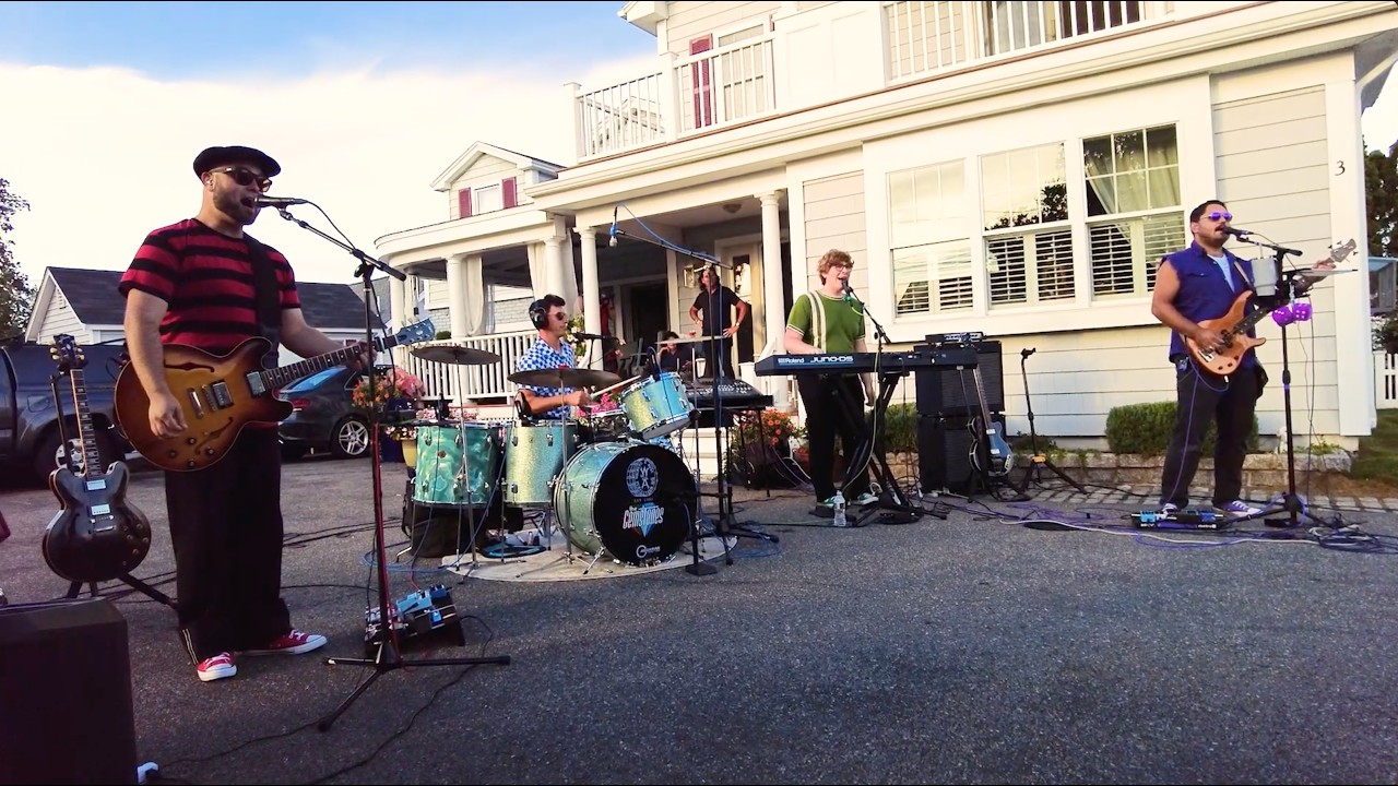 Promotional video thumbnail 2 for The GemsTones