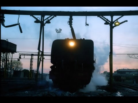 Bulawayo Garratts - Steam Shed, Cement Goods and Station Shunt - March 2001