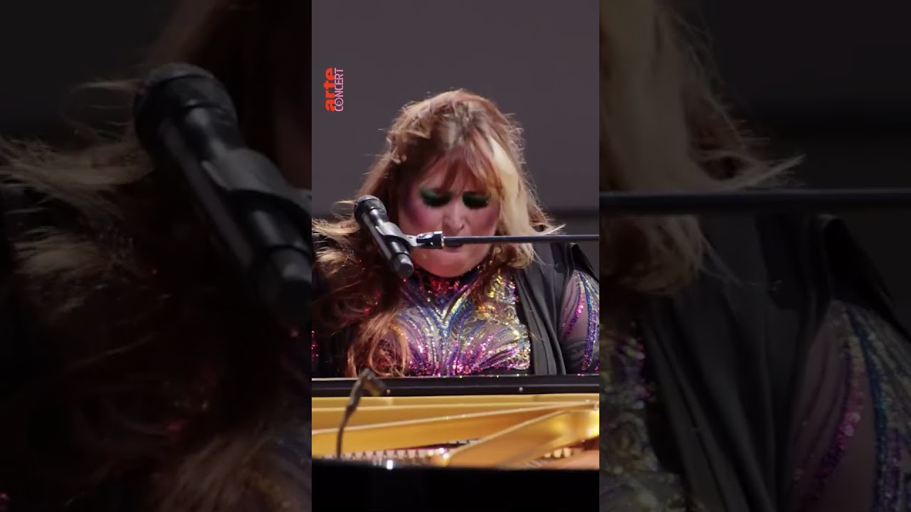 Miniature de la vidéo Sarah McCoy's voice is out of this world ! 😍 #shorts #voice #piano du film Sarah McCoy - Piano Day 2024