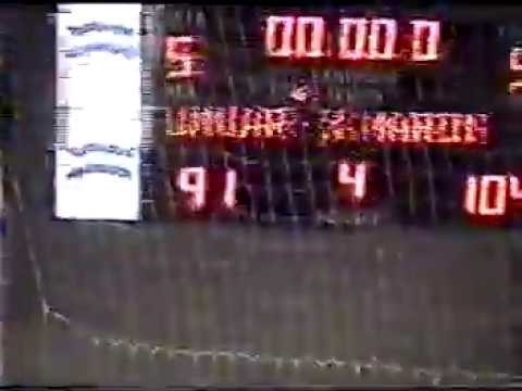 BASQUETE - Parte Final do jogo entre Umuarama 91 x 104 Maringá Basquete - Quadrangular Final 2002