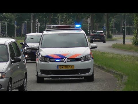 Prio 1 Politie Noodhulp met spoed naar ongeval letsel in Oss