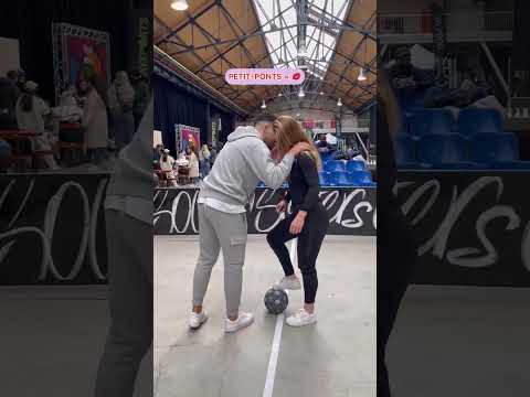 Est-ce que j’ai reçu le 💋⁉️ #bisous #shorts #viral #football
