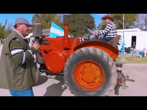 EXITOSO ENCUENTRO DE AUTOS ANTIGUOS Y CLÁSICOS, EN BALLESTEROS Y BALLESTEROS SUD