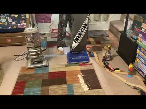 Shark Lift-Away Deluxe VS Oreck Commercial XL