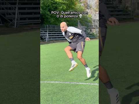 Tagga il tuo amico😂⚽️ #footballchallenge #football #skillscrewfc #calcio #soccer