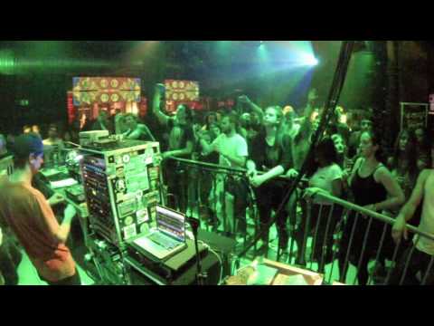 DUBQUAKE 18/06/2016 - OBF SOUND SYSTEM plays IRON DUBZ "it haffi burn (remix) - Mr Williamz"