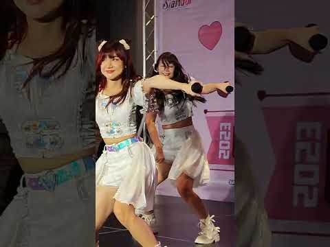 230219 (Rosemary Fancam) Euphonie☆ - Gyutto Star @ Siamdol Valentine's Day Party - Donki Mall