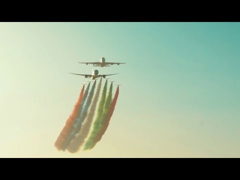 Flyover at the 2018 Formula 1 Abu Dhabi GP with Etihad's A380 and 787 Dreamliner