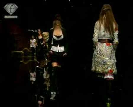 fashiontv | FTV.com - DOLCE & GABBANA S/S 2006
