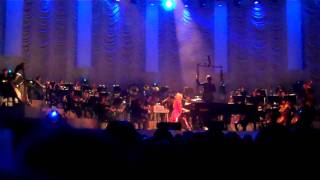 Girl Disappearing - Tori Amos &amp; The Metropole Orchestra @ HMH