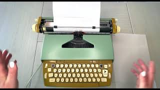 1960s Smith Corona Coronet Automatic 12 - demo video