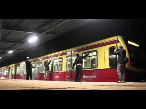 Antifa bei Mio. Sachbeschädigung an Berliner S-Bahn