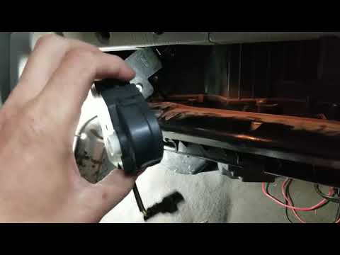 Jeep Grand Cherokee AC and heater codes 52 and 54.  Blend door actuators