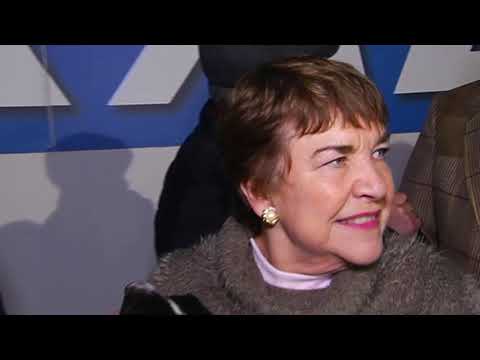 2018 CORAL ESSEX VASE PRESENTATION