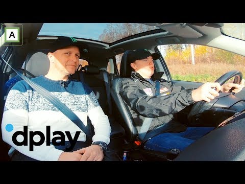 Team Solberg | Oliver Solberg øvelseskjører på veien med pappa Petter Solberg | discovery+ Norge