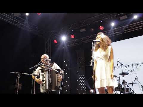 Tijana Vučković i Slobodan Jovanović - Zemi me, zemi