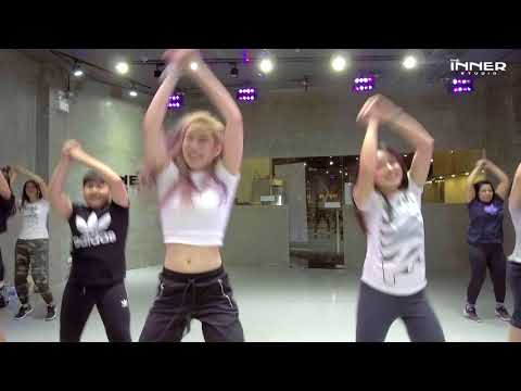 คลาสออกกำลังกาย - ตะลึง