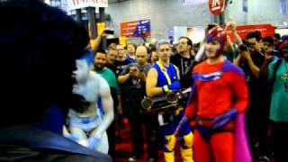 preview picture of video 'New York City Comic Con 2010 :  x-men cosplayers'