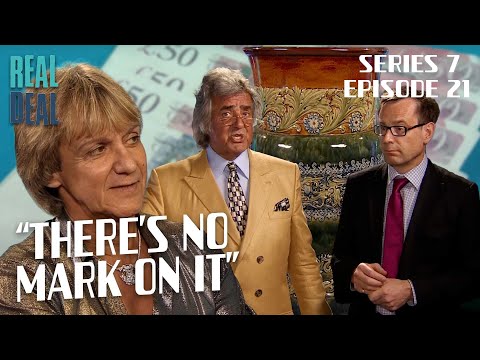 Unmarked ‘Doulton’ vase leaves valuers and auctioneers stumped | Dickinson's Real Deal | S7 Ep21