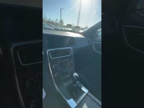 фото volvo v60 i 0