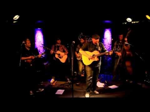 The Fuck Owens feat. Daniel Gullien - Apache (Shadows)