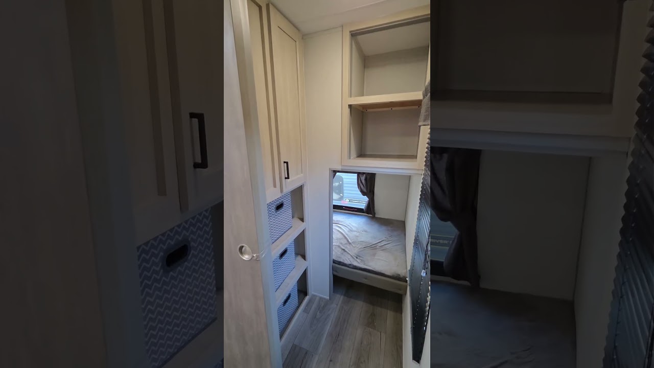 2026 Coachmen Catalina Legacy Edition 333DORM TRAVEL TRAILER