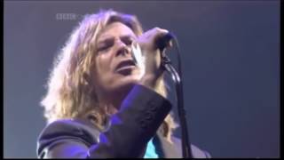 David Bowie - &quot;Heroes&quot; Glastonbury 2000