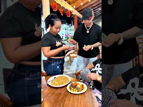 No andaba para pagar la comida