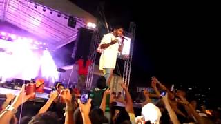 Periódico De Ayer (Live) - Zion y Lennox (Medellín)