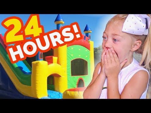 24 HOURS INSIDE A GIANT BOUNCE HOUSE IN OUR BACKYARD!!! (SURPRISING EVERLEIGH) Video