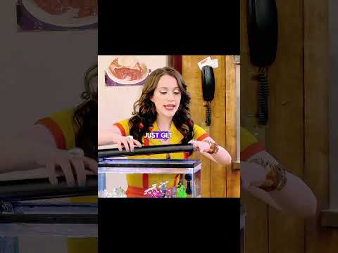 Caroline bought Han a new fish🤣#shorts #sitcom #funny #comedy