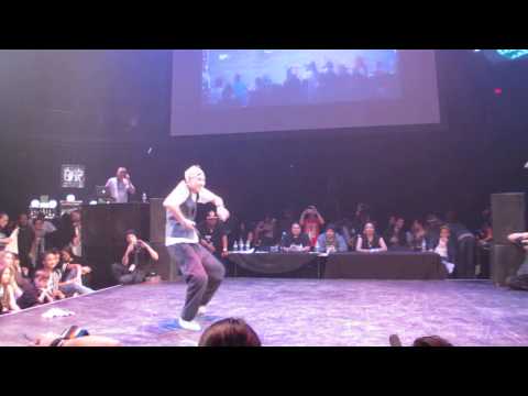 Bust A Move 2014 Locking Top 16 - Michael vs Apachapouli'Lock (tiebreaker)