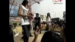 Download lagu 86 Band / THE BROWN SUGAR / charly, regina, ilham / jinak jinak merpati mp3