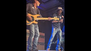 BILLY BOB THORNTON &amp; The Boxmasters perform live at Snoqualmie Casino