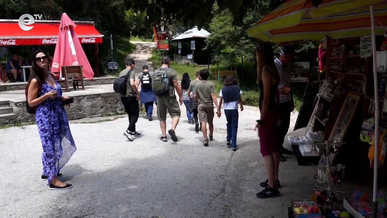 В разгара на сезона отчитат по-малко туристи в смолянско
