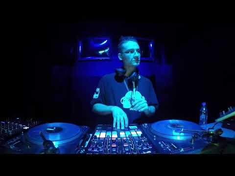 The Blue Oyster: Bamzoo / 31.08 / 18 - 19