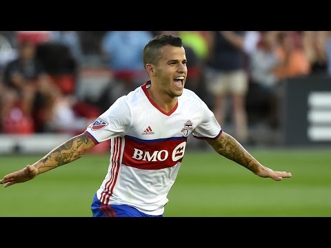 Sebastian Giovinco scores a spectacular hat-trick against the Revs